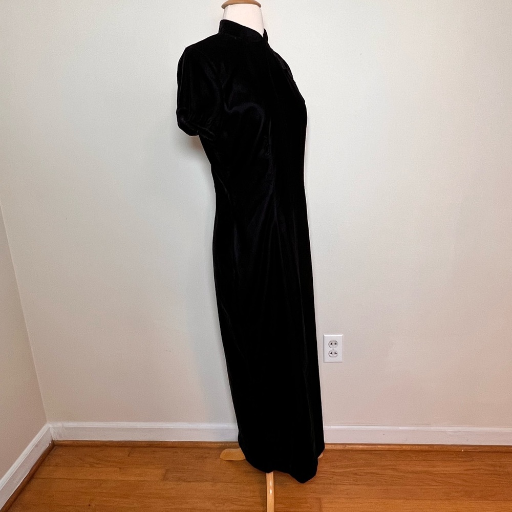 SOLD 1/2 My Michelle Retro Asian-inspired Black Velvet Dress, Size 11/12 Juniors - Picture 4 of 9